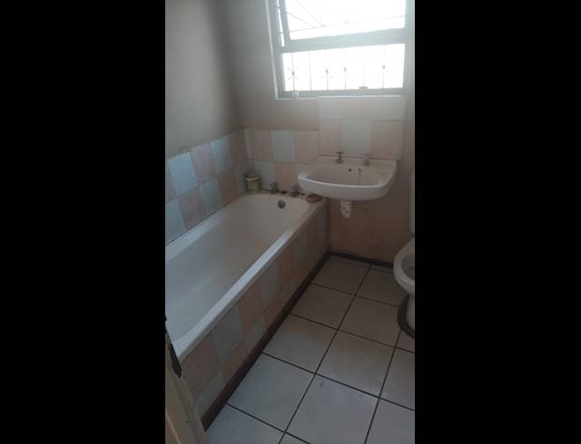 2 BEDROOM HOUSE FOR SALE IN MOTHERWELL NU 7
